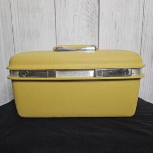 VTG Yellow Samsonite Train Case, Carry-On Cosmetic Luggage Tote